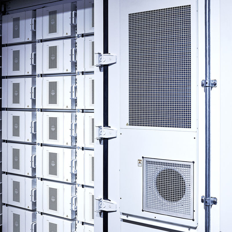 Sistema de almacenamiento de energía solar para el hogar al aire libre Batería en una máquina